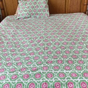 Pottery Barn Kids green and pink pop art floral duvet queen/full 1 standard sham